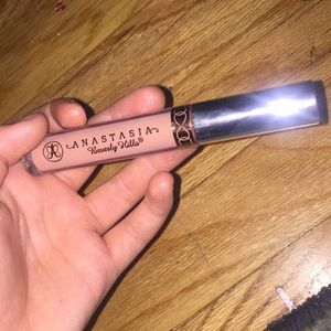 Anastasia Beverly Hills liquid lipstick